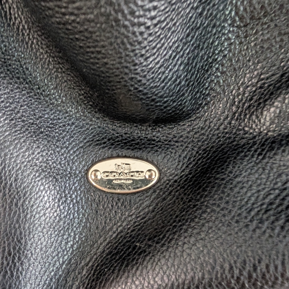 Coach Black Pebbled Leather Women's Bag - Picture 4 of 9